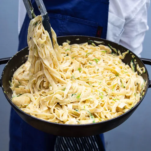 Tagliatelle de Alcachofa e Hinojo