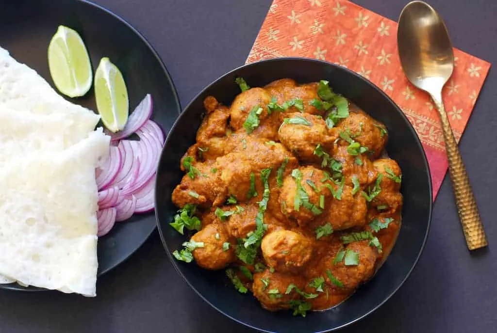 Curry de kofta de pollo