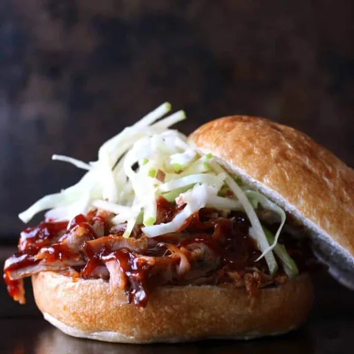 Slow Cooker Pulled Pork Sandwiches