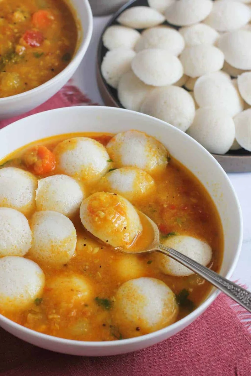 Soft and Airy South Indian Idli (Stovetop & Instant Pot)
