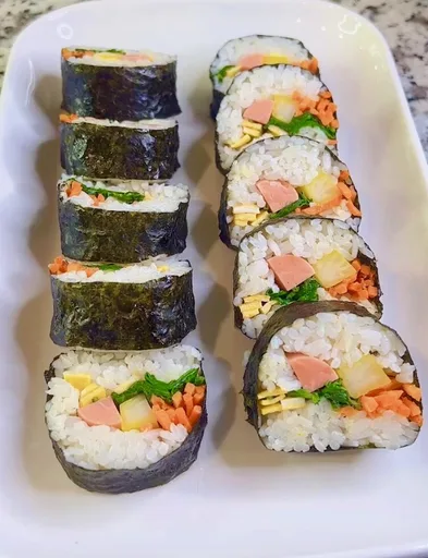 Kimbap (Korean Rice Rolls)