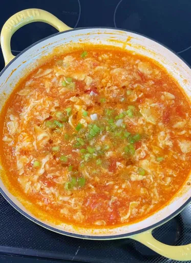 Tomato Egg Drop Soup (with frozen tomatoes!!)