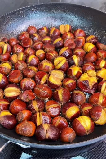 Pan Roasted Chestnuts (with Butter and Sugar) | 3 ingredients