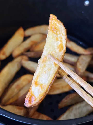 Air Fryer Potato Wedges (with Garlic Mayo Sauce)
