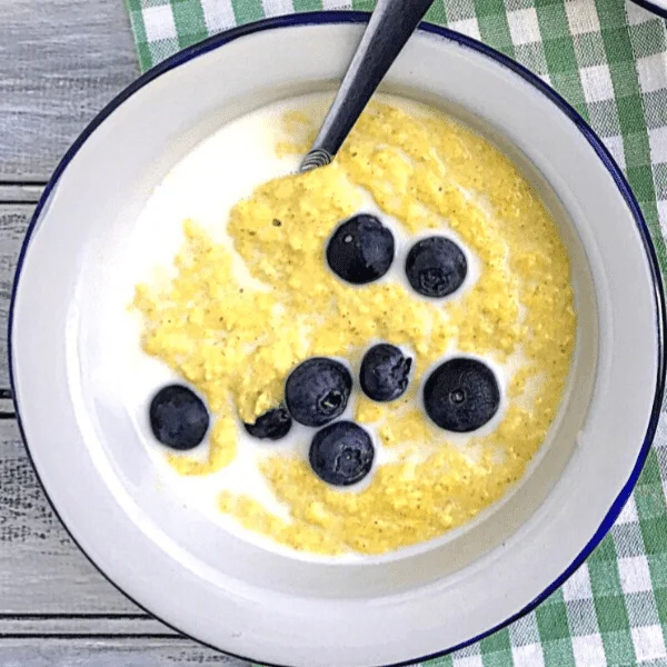 Healthy Turmeric Oatmeal