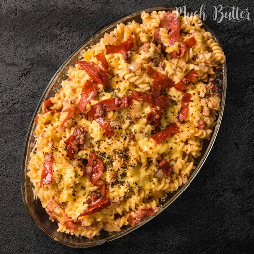 Pasta fusilli de ternera picante y cremosa