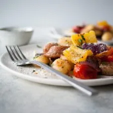 Receta fácil y saludable de ñoquis asados en bandeja de horno
