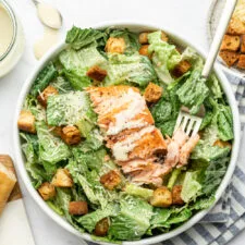 Receta de Ensalada César con Salmón