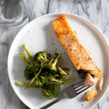 How to Cook Frozen Salmon in Air Fryer