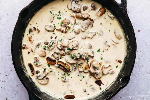 Salsa cremosa de champiñones al parmesano