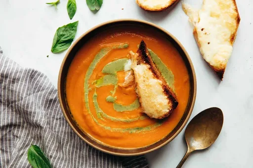 Tomato Pesto Soup