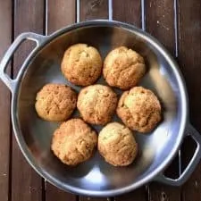 Grandma's Tiropitakia with flour in 5 minutes