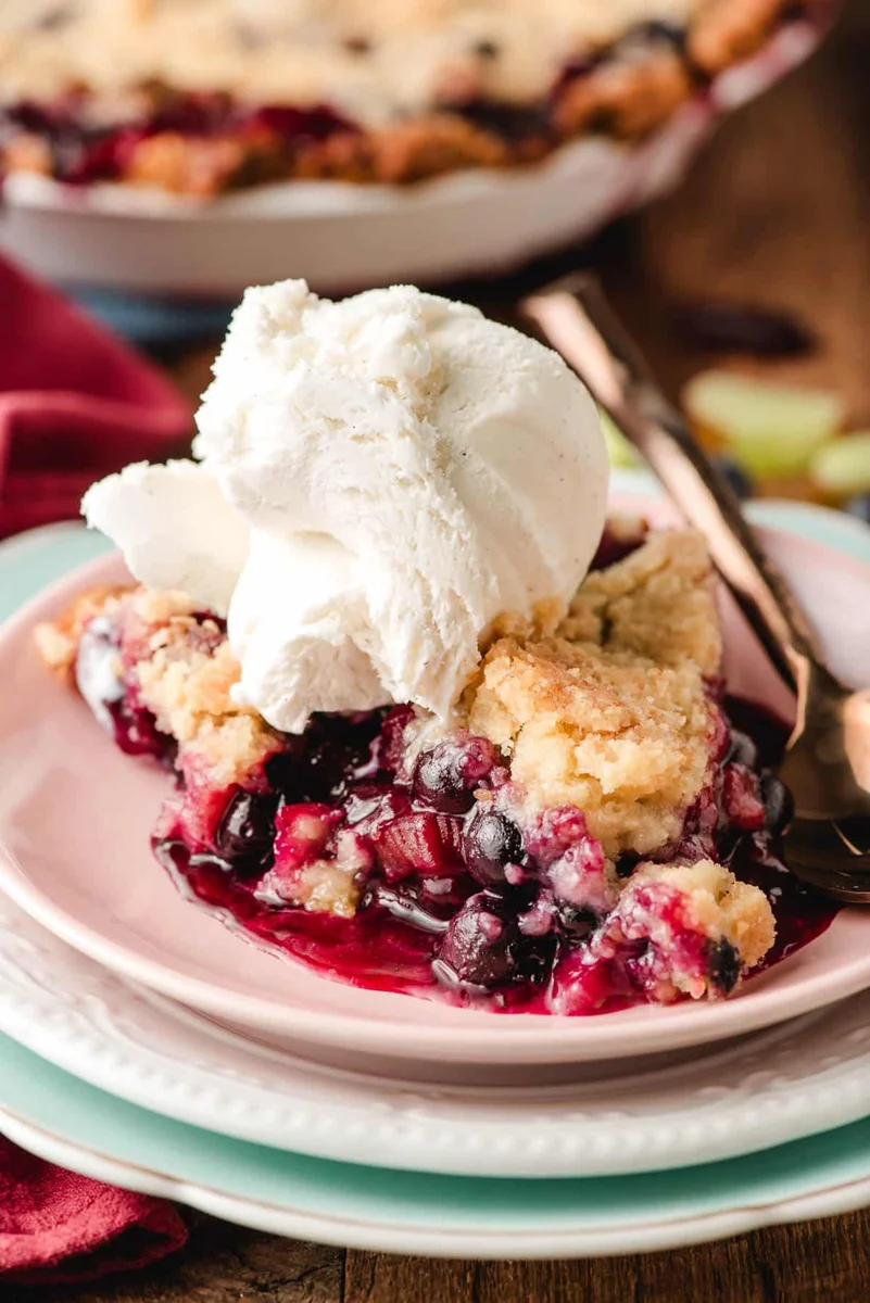 Blueberry Rhubarb Pie
