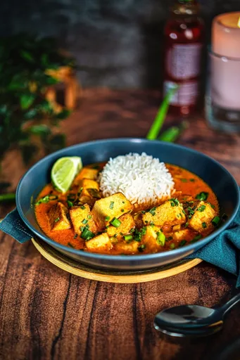 Creamy Coconut Lime Tofu Curry