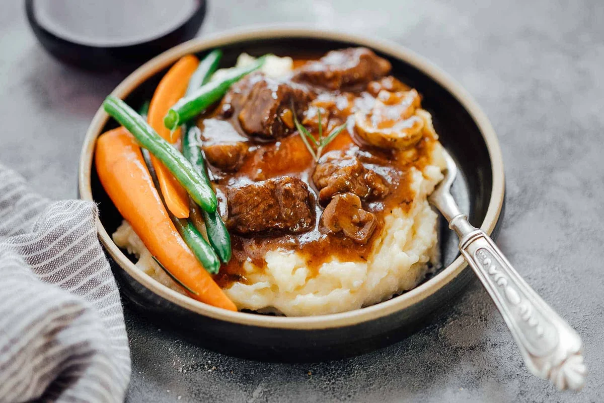 Pressure Cooker Beef Bourguignon