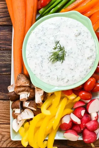 Vegetable Platter with Herbed Greek Yogurt Dip