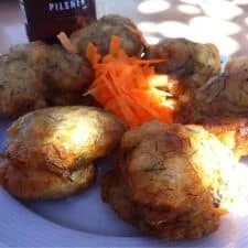 Tinos Fennel Fritters recipe (Greek Marathokeftedes)