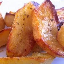 Crispiest Greek Lemon Potatoes Recipe (Patates Lemonates)