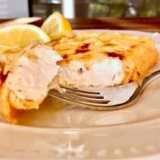 Feta Saganaki (Queso feta frito en sartén)