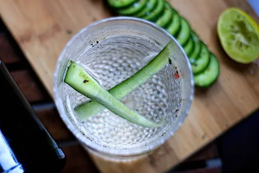 Sparkling Cucumber Chili Gin: A Summer Cocktail