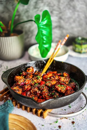 Crispy Hoisin Tofu Stir Fry