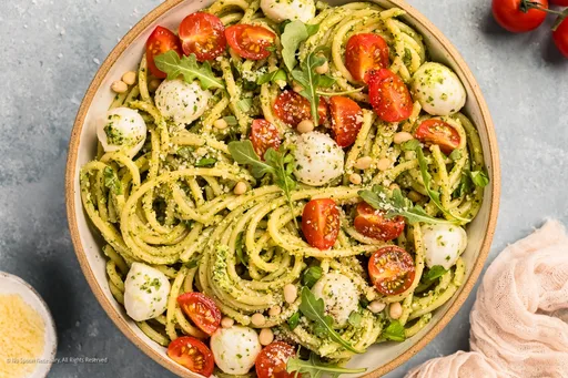 Pasta con Pesto de Rúcula