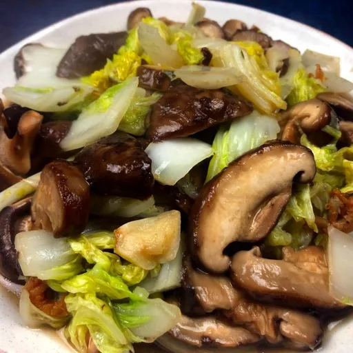 Receta de salteado de setas shiitake y col china