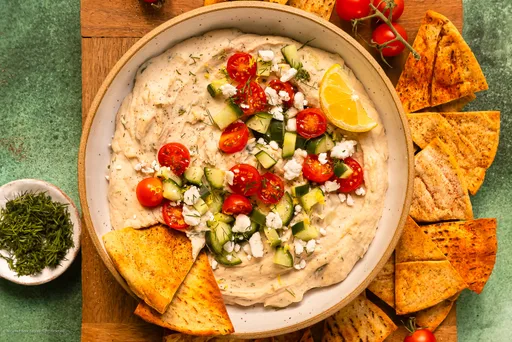 Dip griego de hummus y pepino