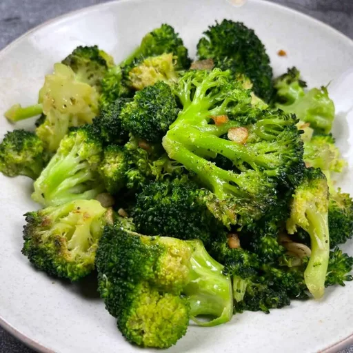 Receta de Brócoli Salteado con Ajo