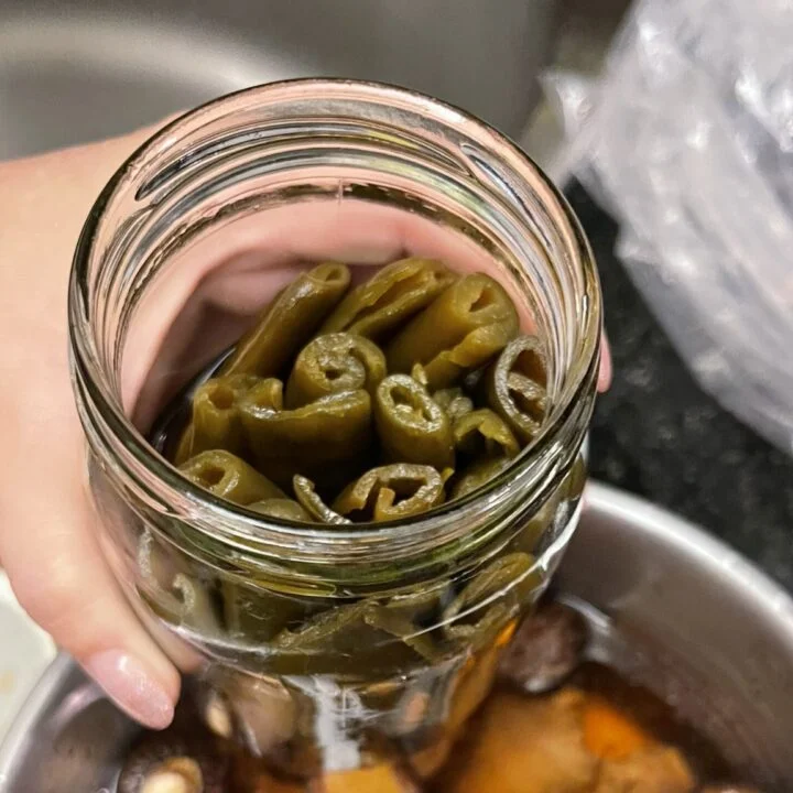 Taiwanese Peeled Pickled Chili Peppers Recipe