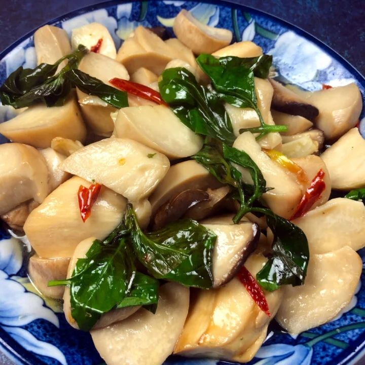 King Oyster Mushrooms Stir Fry with Basil Recipe
