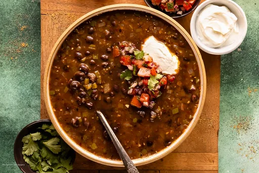 Sopa de frijoles negros