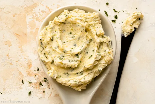 Garlic Butter Recipe (+ Flavor Variations!)