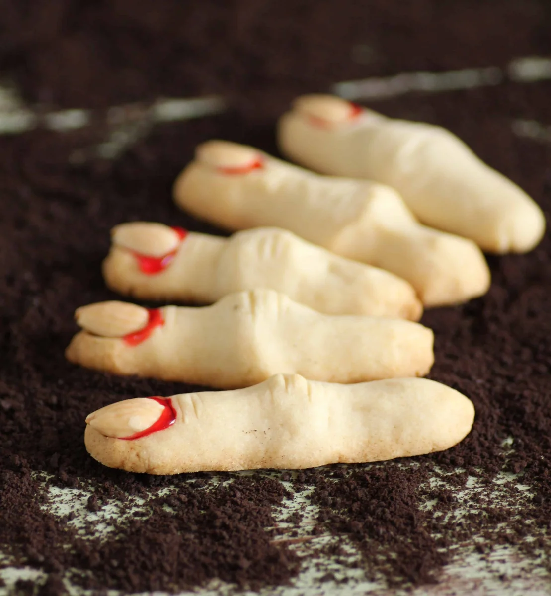 Witch's Fingers for Trick-Or-Treat Halloween Party at #SundaySupper