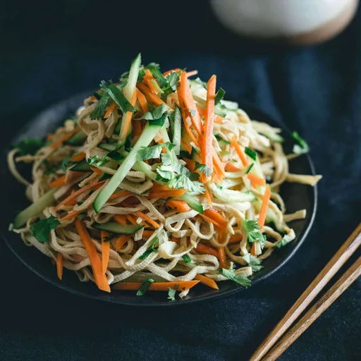 Chinese Sliced Tofu Salad (凉拌豆腐丝)
