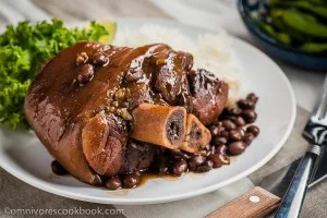 Braised Pork Shank with Black Beans