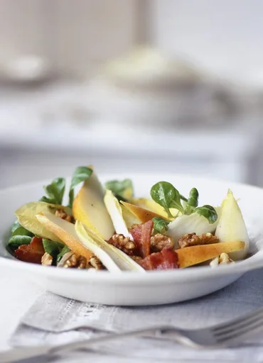 Ensalada de endivias y manzana