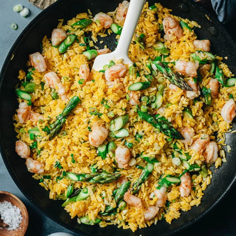 Golden Fried Rice (黄金炒饭, Huang Jin Chao Fan)