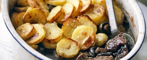 Guinea fowl hotpot