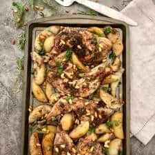 Lemon Garlic Roasted Chicken and Potatoes صينية دجاج مع بطاطا وثوم