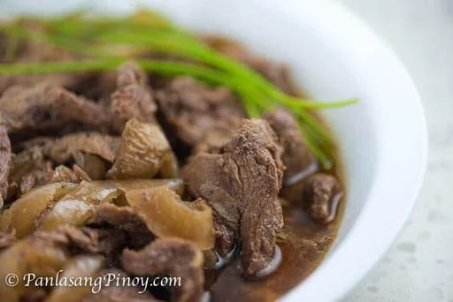 Bistec de ternera de cocci&oacute;n lenta (Bistek Tagalog)