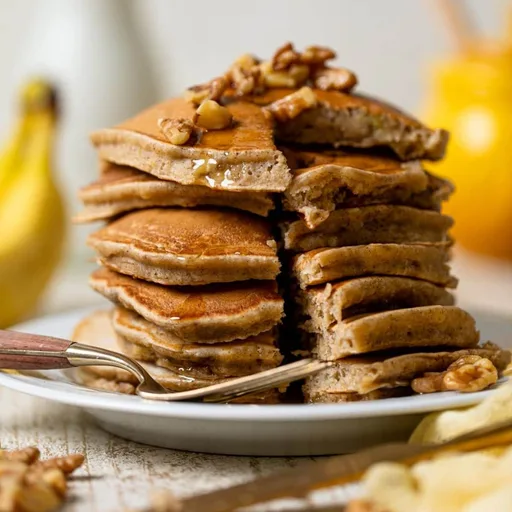 Healthy Banana Bread Pancakes