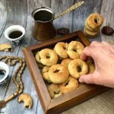 Date Ring Cookies (Kaak Asawer)
