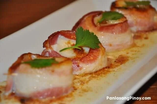 Bacon wrapped Scallops in Lemon Garlic Butter Sauce