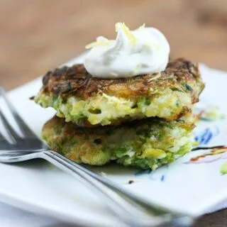 Tortitas de Puerro y Coles de Bruselas