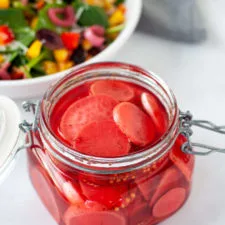 Quick Pickled Radishes