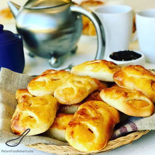 Sweet Piroshki with Apricots (Пирожки с абрикосами)