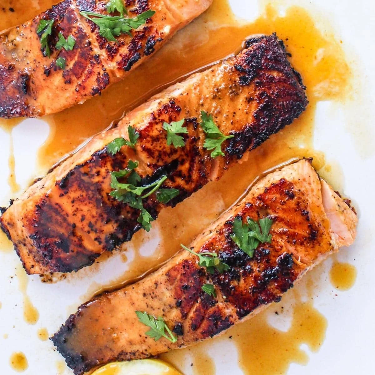 Salmon with Brown Sugar and Soy Sauce Glaze