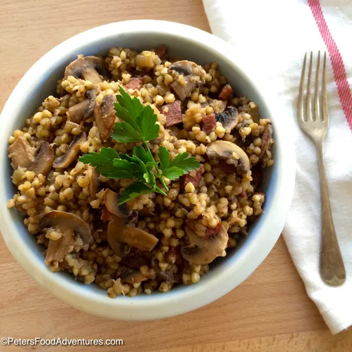 Buckwheat Kasha with Mushrooms (Гречневая каша с грибами)