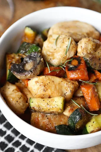 Pollo con Salsa de Cebolla al Prosecco